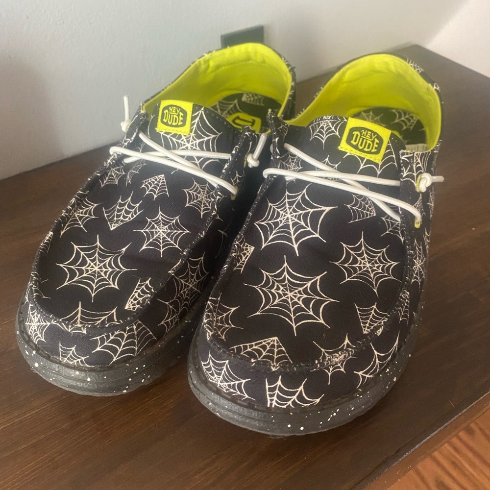 Wendy Spider webs